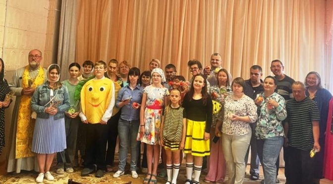 Больше, чем просто мед — уроки любви и милосердия в Ошмянском ТЦСОН