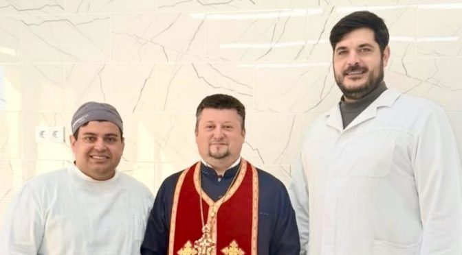 Настоятель храма Христа Спасителя посетил Лидскую стоматологическую поликлинику