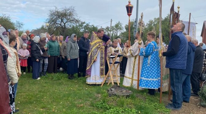 В храме святых мучеников Виленских в день Крестовоздвижения состоялся праздничный молебен