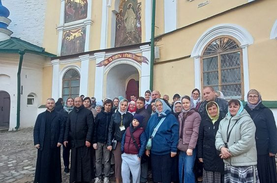 Прихожане храмов Лидской епархии посетили святые места Псковской земли
