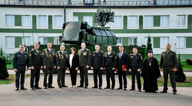 Протоиерей Георгий Савицкий поздравил воинов с юбилеем части