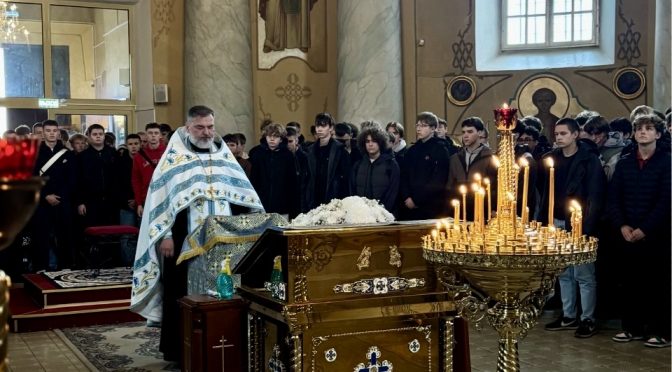 В кафедральном соборе Лиды совершили благодарственный молебен, посвященный Неделе родительской любви