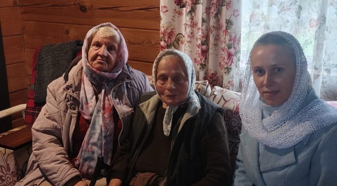Сестры сморгонского Ксениевского сестричества посетили своих подопечных